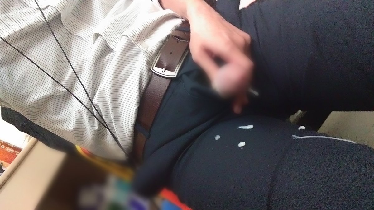 庫存照mur mur
不知道是否年紀增長，好像覺得這樸素的樣式也很誘人🥵

Having fun with little H in my own research office 🫠