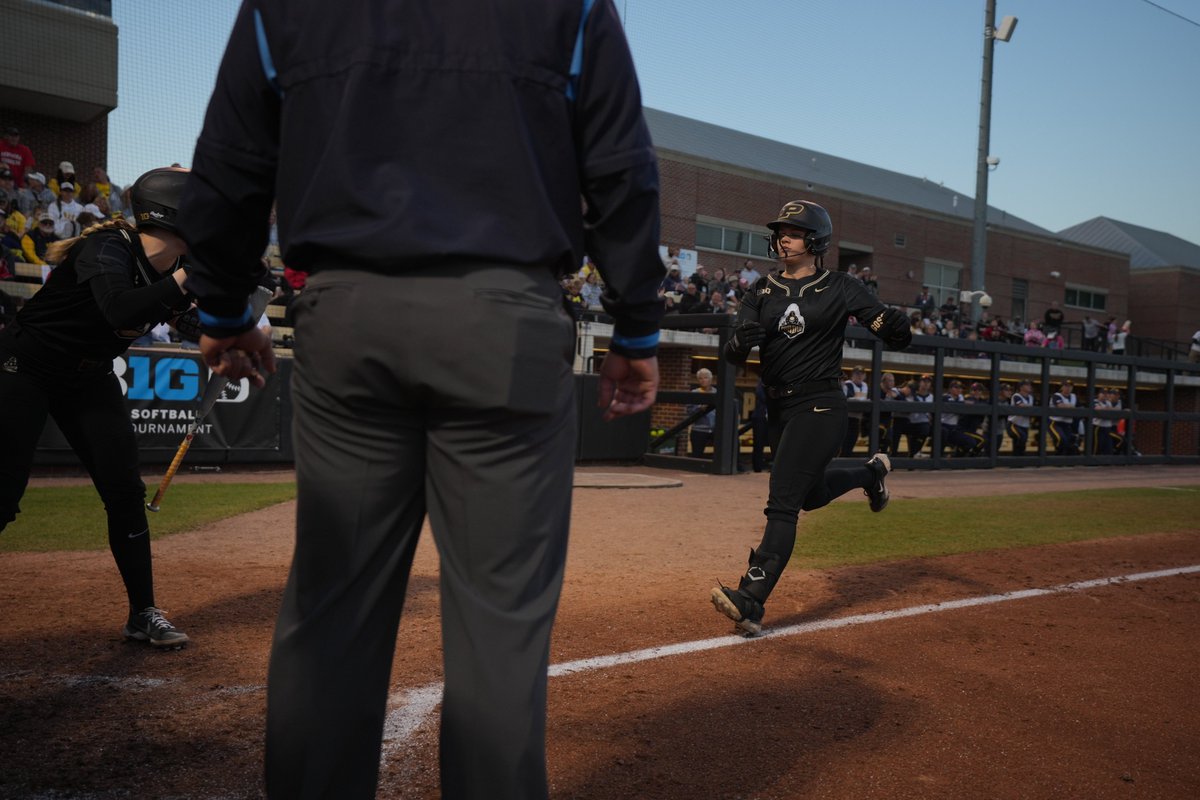Purdue Softball (@purduesoftball) on Twitter photo With that homer, <a href="/JuliaGossett23/">Julia Gossett</a> has tied the Big Ten Tournament record for home runs 🤩
Every hit she's had in the tournament so far has been a home run 🤯
Let that sink in.
#BoilerUp🚂 With that homer, <a href="/JuliaGossett23/">Julia Gossett</a> has tied the Big Ten Tournament record for home runs 🤩
Every hit she's had in the tournament so far has been a home run 🤯
Let that sink in.
#BoilerUp🚂
