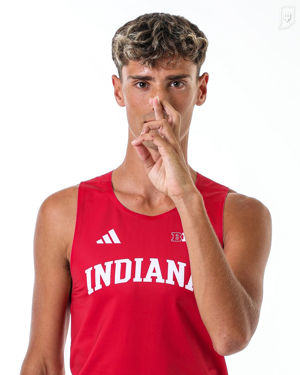 IndianaXCTF's tweet photo. Finishing the day with another event sweep!

Lily Myers and Martin Segurola earn individual wins in the 1,500 run to finish Hoosier competition. https://t.co/jGBD4KIZKj
