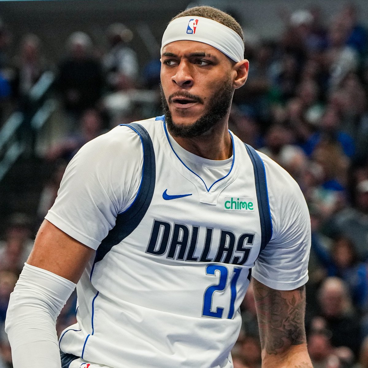 LakeShowYo's tweet image. Who would you rather have on the Lakers?

Nix Claxton or Daniel Gafford?