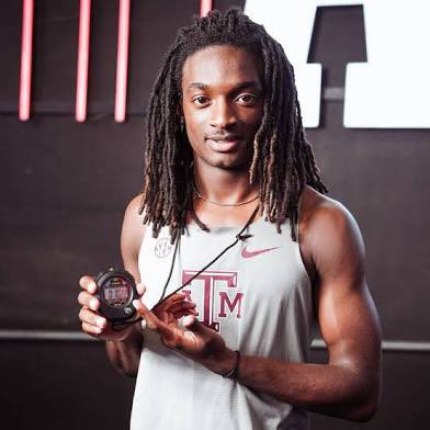 Check out my recent article on Ernest Campbell — the fastest player in the nation — and why pairing him with the Go-Go offense could be fireworks.

substack.com/@coachwilliams…