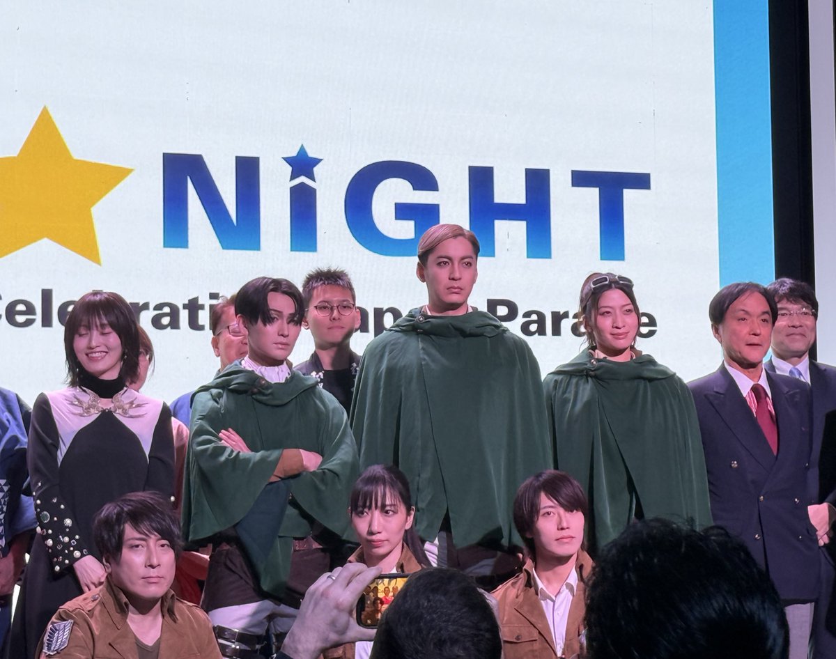 miki_sngk_'s tweet photo. コンサート終わりました！最後だけ撮影OKでした！進撃ミュ最高😭😭😭 https://t.co/htrr7WjxKw