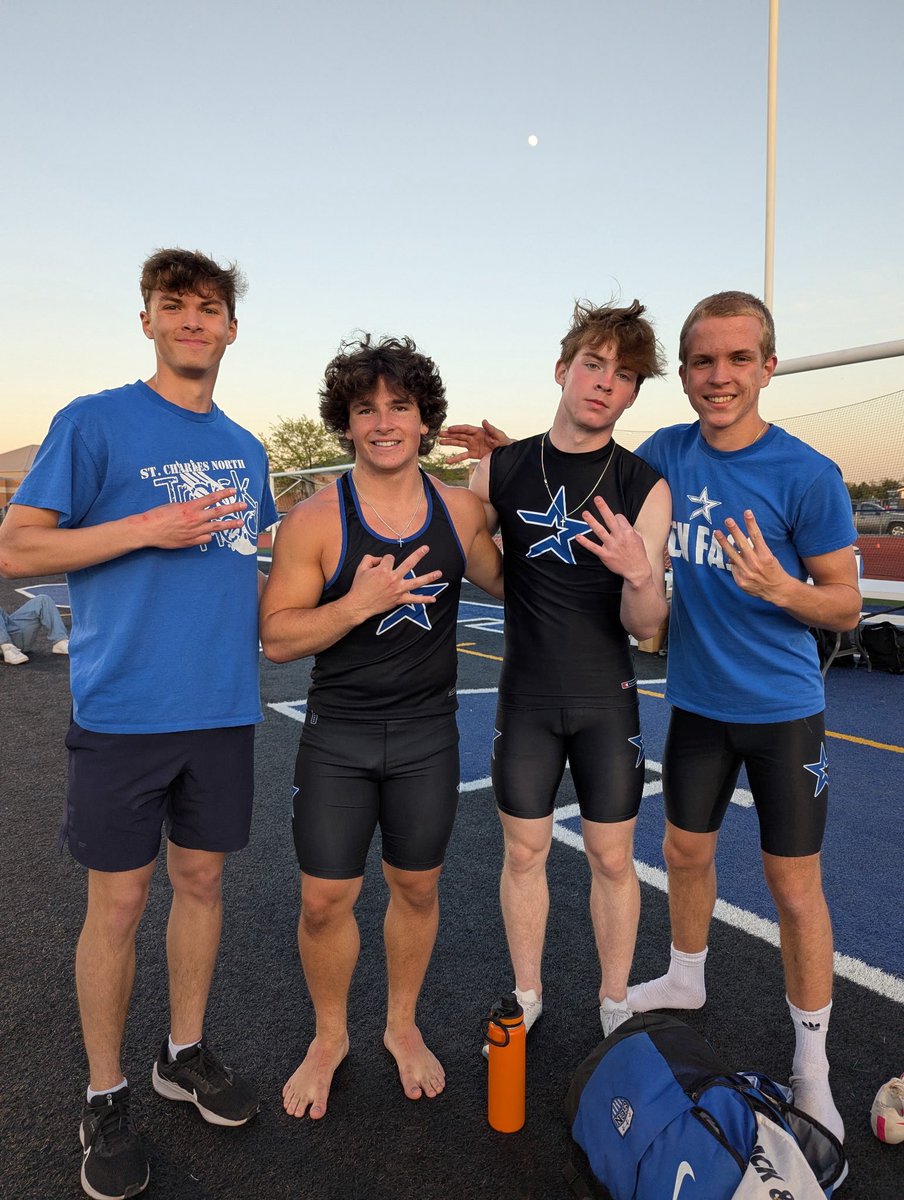 3rd place 4x200 Wagner, Durante, Smith, Ewko