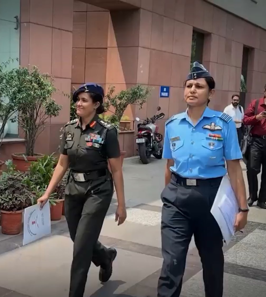 Bhartiya nari 
#IndianArmy 
#