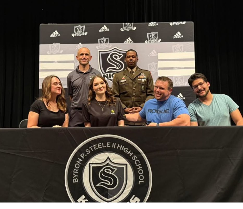 This morning we were able to celebrate our young Knights who are joining the Armed Forces upon graduation with a “Signing Day” celebration! We are so grateful to these students! Know that your school, your community, &amp; your country stand behind you with pride &amp; gratitude.
⚔️🇺🇸⚔️