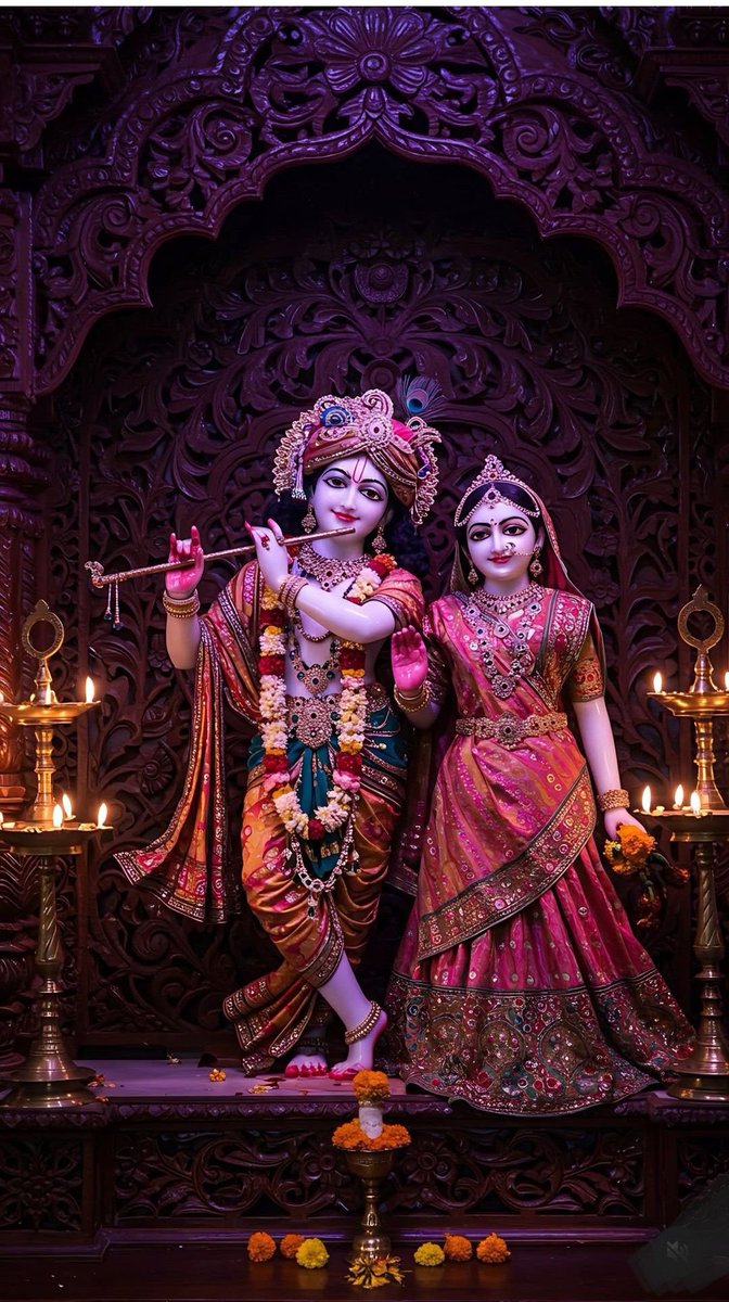 Can you write "Radhe Radhe" 🦚💐