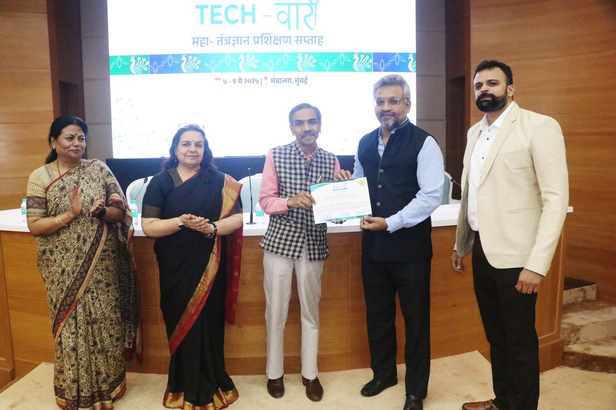 MSInSociety's tweet image. What does it take to create the biggest demo day in India’s startup–governance ecosystem?
Maharashtra just did it.
On 9th May 2025, Maha-RISE, the flagship startup pitching session under the #TechWari initiative, brought together 24 winning startups from Maharashtra Startup…