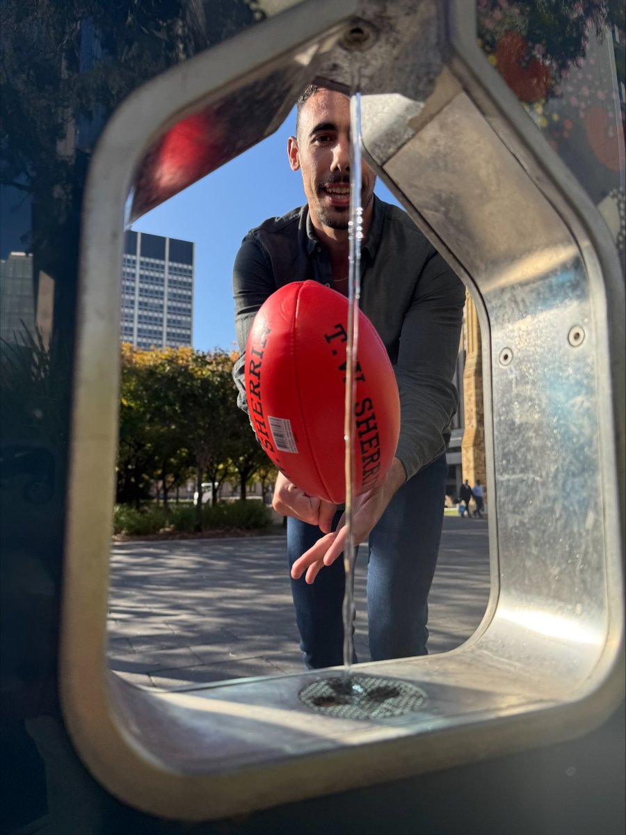 We’ve got a POWERful message that will keeping you CROWing for longer at the Showdown.

You’ll find 6 of our #BYOB fountains around the grounds at Adelaide Oval, so bring your bottles and fill for free.

It’s an easy way to stay hydrated and keep kicking environmental goals!
