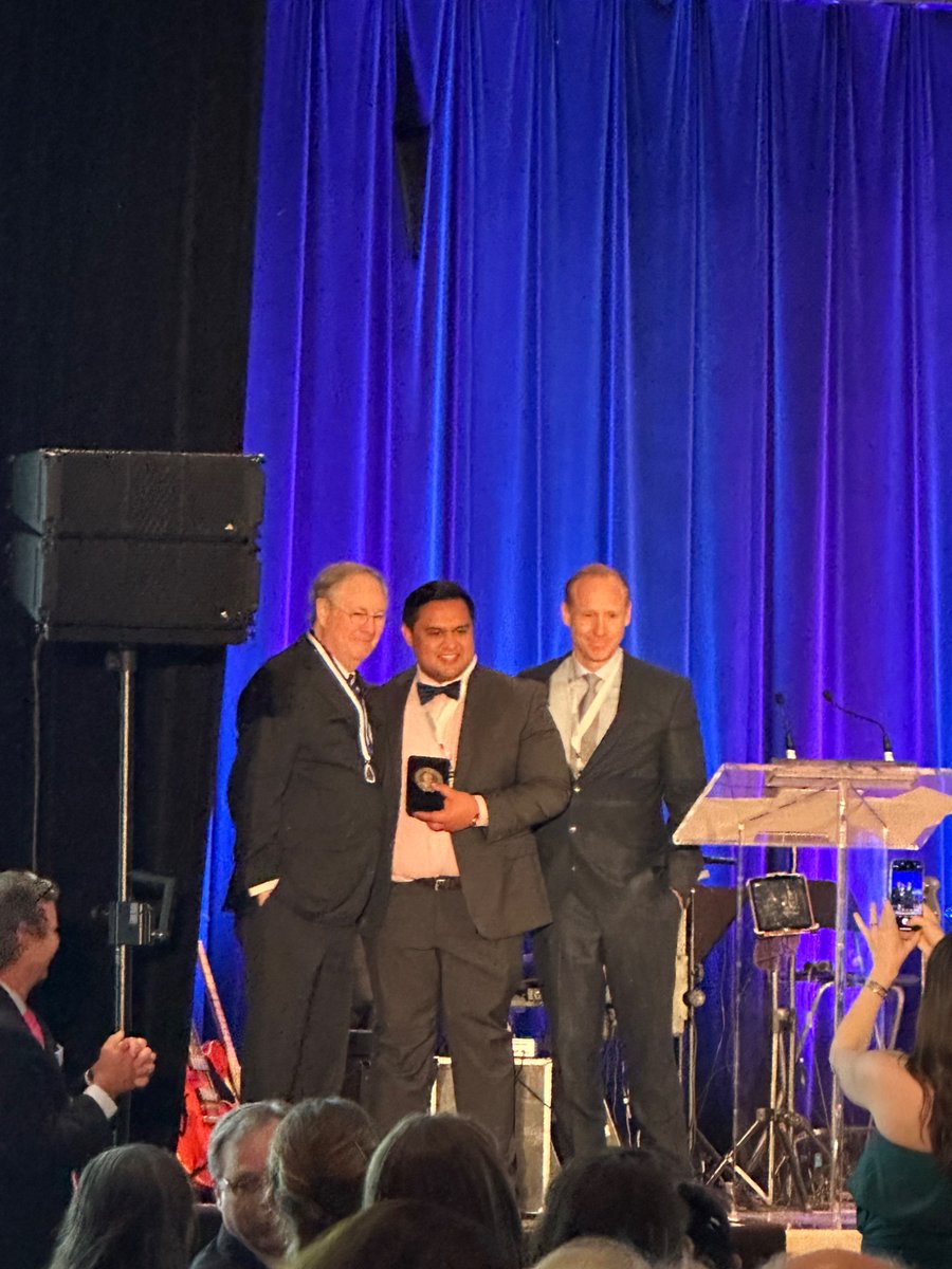 Zane Hellmann (@hellmannz) on Twitter photo Congratulations to
<a href="/Shahyan_Rehman/">Shahyan Ur Rehman, MD</a>
on winning the M. Judah Folkman award for best clinical or basic science presentation at APSA 2025!!! A true superstar in the making!
<a href="/YaleSurgRes/">Yale Surgical Residency</a> <a href="/YaleSurgery/">Yale Surgery</a> Congratulations to
<a href="/Shahyan_Rehman/">Shahyan Ur Rehman, MD</a>
on winning the M. Judah Folkman award for best clinical or basic science presentation at APSA 2025!!! A true superstar in the making!
<a href="/YaleSurgRes/">Yale Surgical Residency</a> <a href="/YaleSurgery/">Yale Surgery</a>