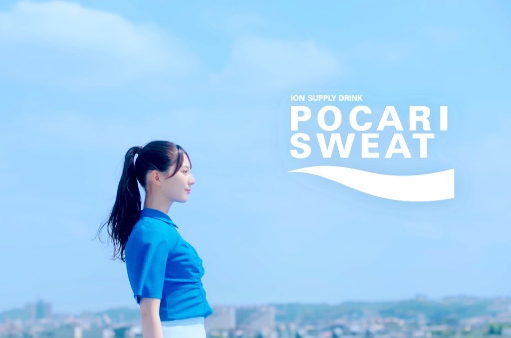 HINATAZAKA_Hiii's tweet image. これから来る暑い夏に向けて、CMにいかがでしょうか？
小坂菜緒は全て仕上がっております。

ぜひよろしくお願い致します。

#日向坂46_Loveyourself
#小坂菜緒
#ポカリスエット
#大塚製薬