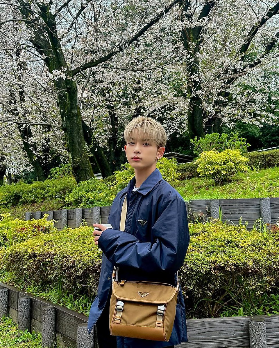 andTEAMOutfit's tweet photo. #harua_outfit #harua_ootd #harua #엔팀아웃핏 #앤팀패션 ──★ ˙🧷!! @Prada #Prada
#andteam_outfit #andTEAM #エンティーム #앤팀 #ケイ #フウマ #ニコラス #王奕翔 #ウィジュ #변의주 #의주 #ユウマ #ジョウ #ハルア #タキ #マキ #후마 #케이 #니콜라스 #유마 #조 #하루아 #타키 #마키 https://t.co/YZ8FvtVGuw