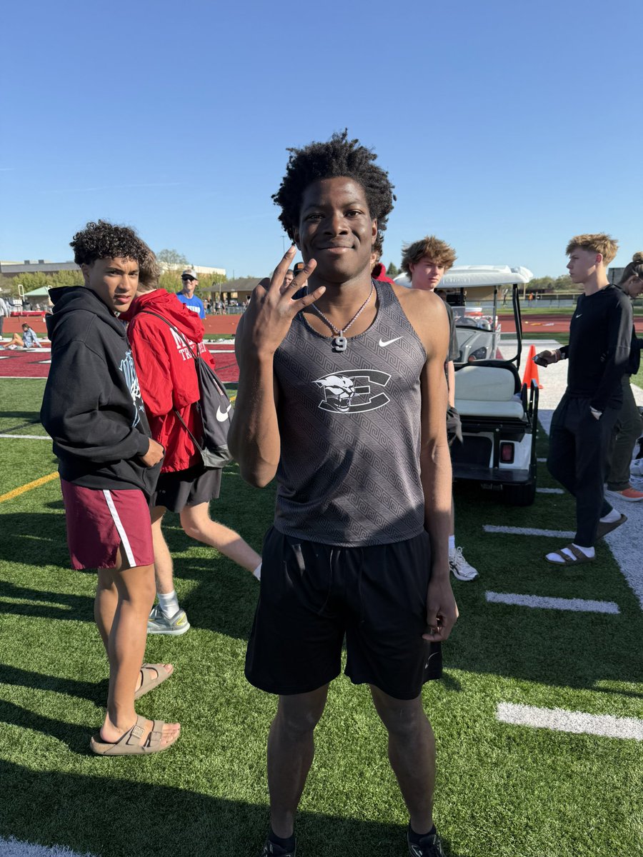 Jonaven Joseph! Out of lane 8 places 3rd and all-conference in the 110 hurdles with a PR of :15.69