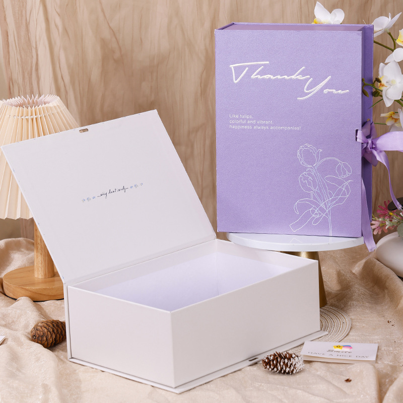 jialanpackage's tweet image. 💥Book-shaped gift box: the most elegant form of romantic packagin
✅Moq: 500pcs in stock, 1000pcs provide free logo printing,Size: 20*10*27cm
🌐Video website: jialanpackage.com
📩Email: sales2@jialanpackage.com
#bookshapedbox #bookbox #bookboxes #BookBoxSet  #bookboxlove