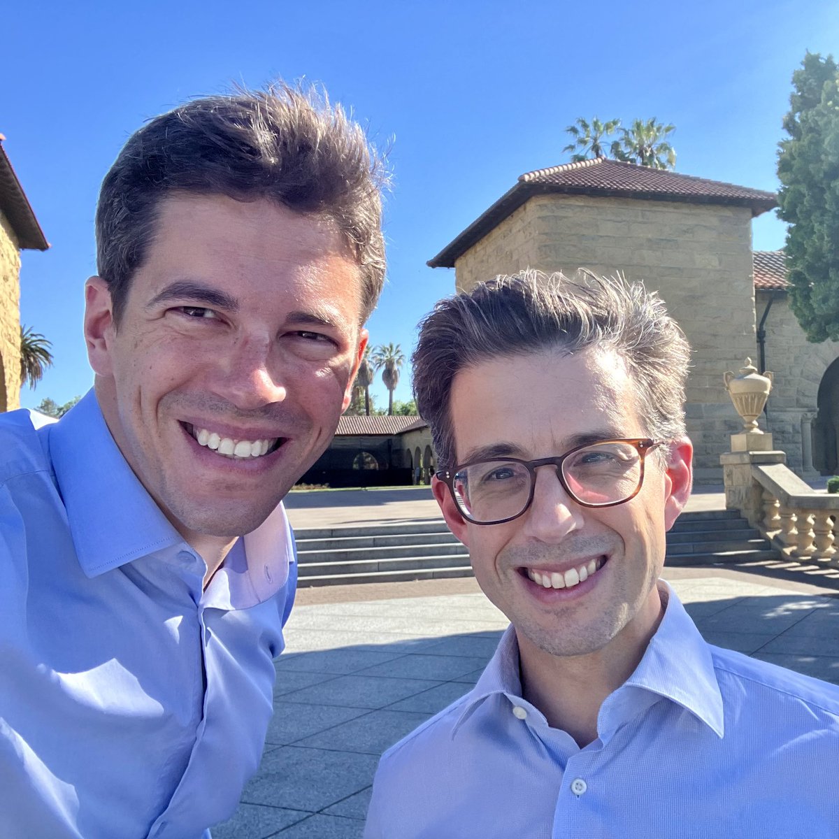 Cardinaux Florian (@cardinaux_f) on Twitter photo Très heureux d’accueillir mon ancien patron, <a href="/lvassy/">Luis Vassy</a>, à San Francisco pour célébrer les 10 ans du double diplôme <a href="/sciencespo/">Sciences Po</a> - <a href="/UCBerkeley/">UC Berkeley</a> et poser les bases de coopérations prometteuses avec <a href="/Stanford/">Stanford University</a>. Très heureux d’accueillir mon ancien patron, <a href="/lvassy/">Luis Vassy</a>, à San Francisco pour célébrer les 10 ans du double diplôme <a href="/sciencespo/">Sciences Po</a> - <a href="/UCBerkeley/">UC Berkeley</a> et poser les bases de coopérations prometteuses avec <a href="/Stanford/">Stanford University</a>.