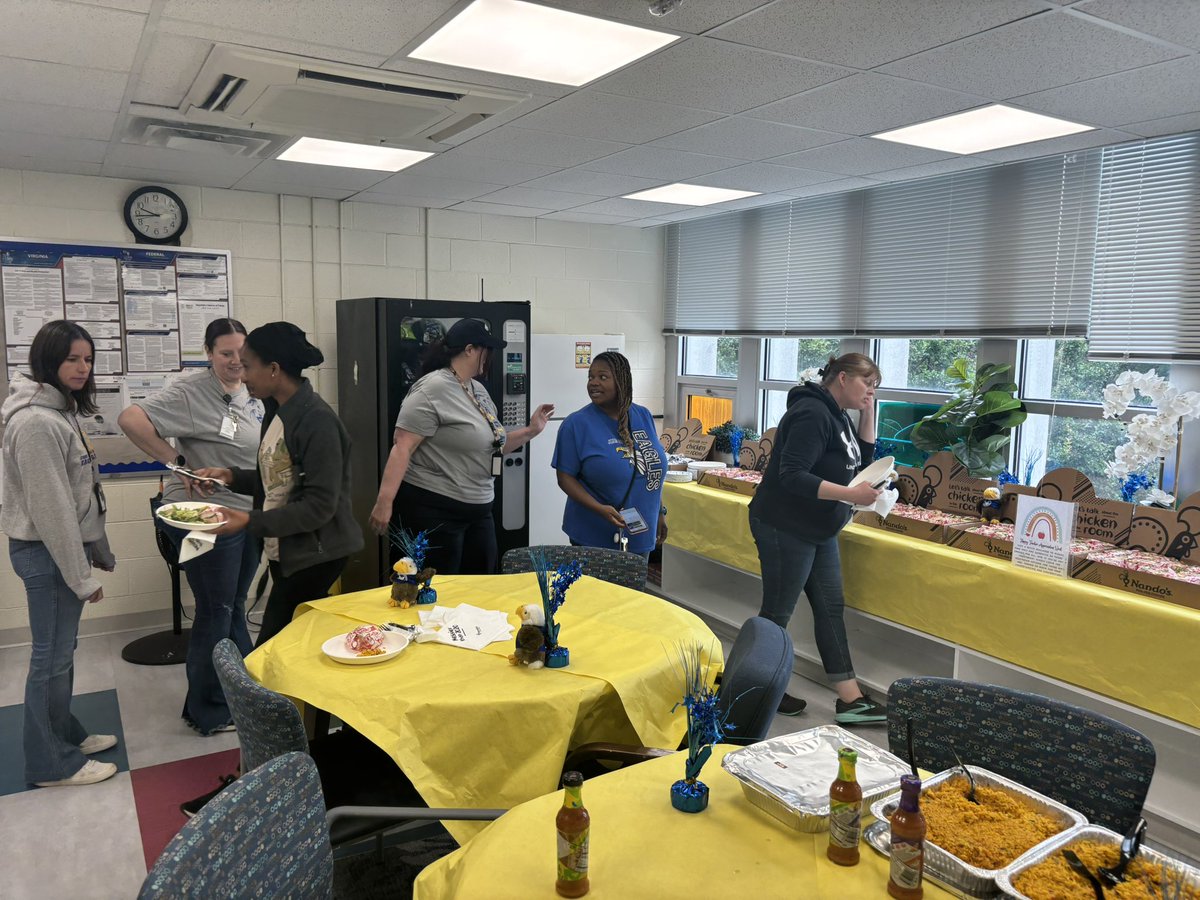 Dr. Alicia Kingcade (@jaelemprincipal) on Twitter photo We ended teacher appreciation week with the final yummy lunch from <a href="/NandosUSA/">Nando's PERi-PERi</a> Thank you for the donation and we 💙 our teachers at JAES. <a href="/JohnAdamsElem/">John Adams Elem Sch</a> #BeEager #EagerEagles We ended teacher appreciation week with the final yummy lunch from <a href="/NandosUSA/">Nando's PERi-PERi</a> Thank you for the donation and we 💙 our teachers at JAES. <a href="/JohnAdamsElem/">John Adams Elem Sch</a> #BeEager #EagerEagles