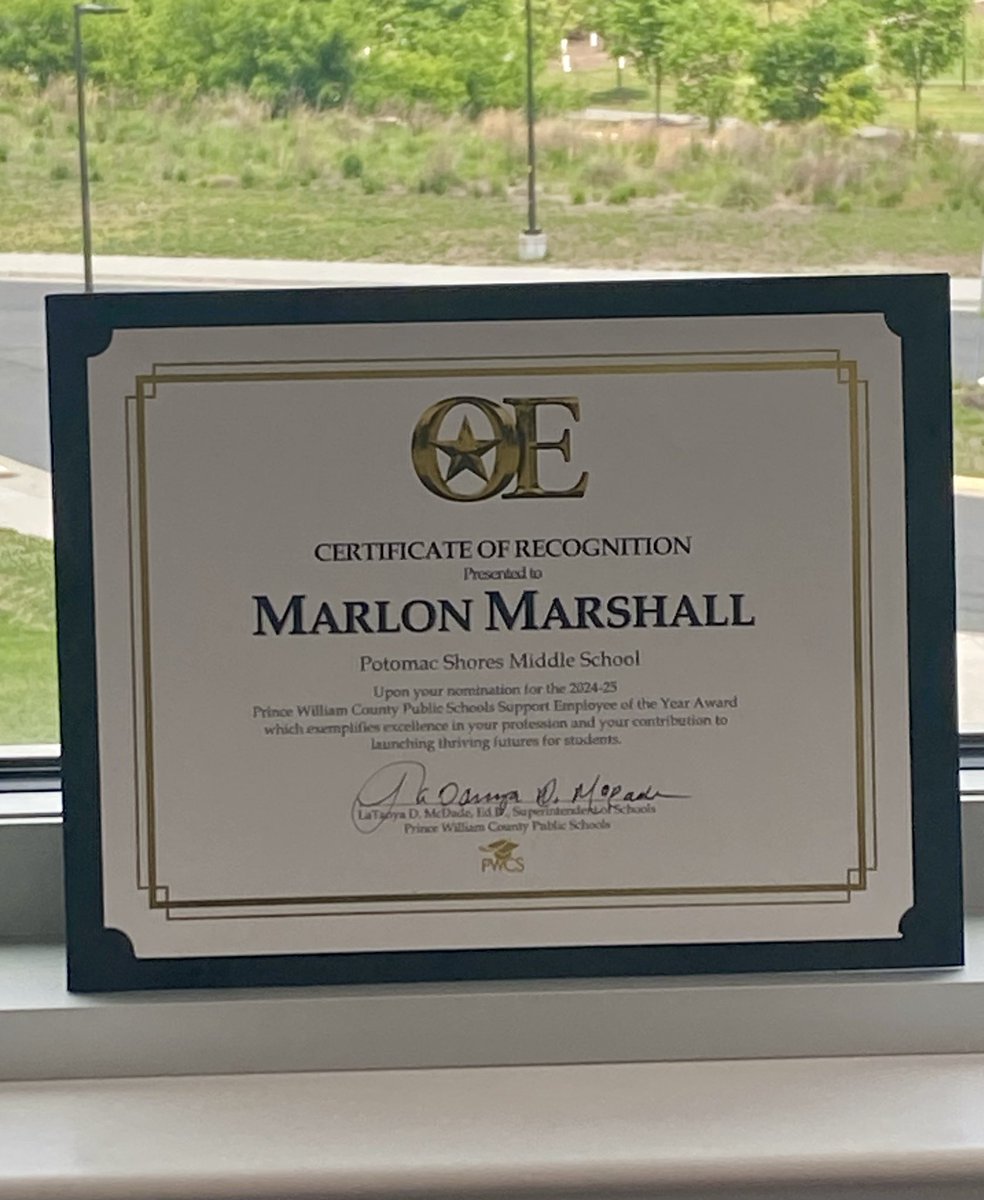 I didn’t win but I WON. Such a blessing to be even nominated for support employee of the year award. Lord knows the time and effort I put into investing in our future leaders!!!
<a href="/highlight/">highlight</a>