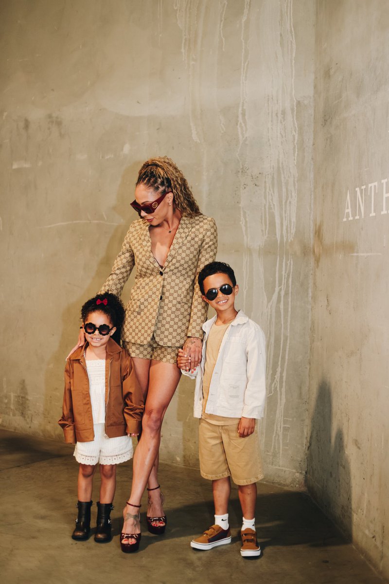 Syd Leroux isn’t a regular mom. She’s a cool mom. 😎 

📷: <a href="/NWSL/">National Women’s Soccer League</a>