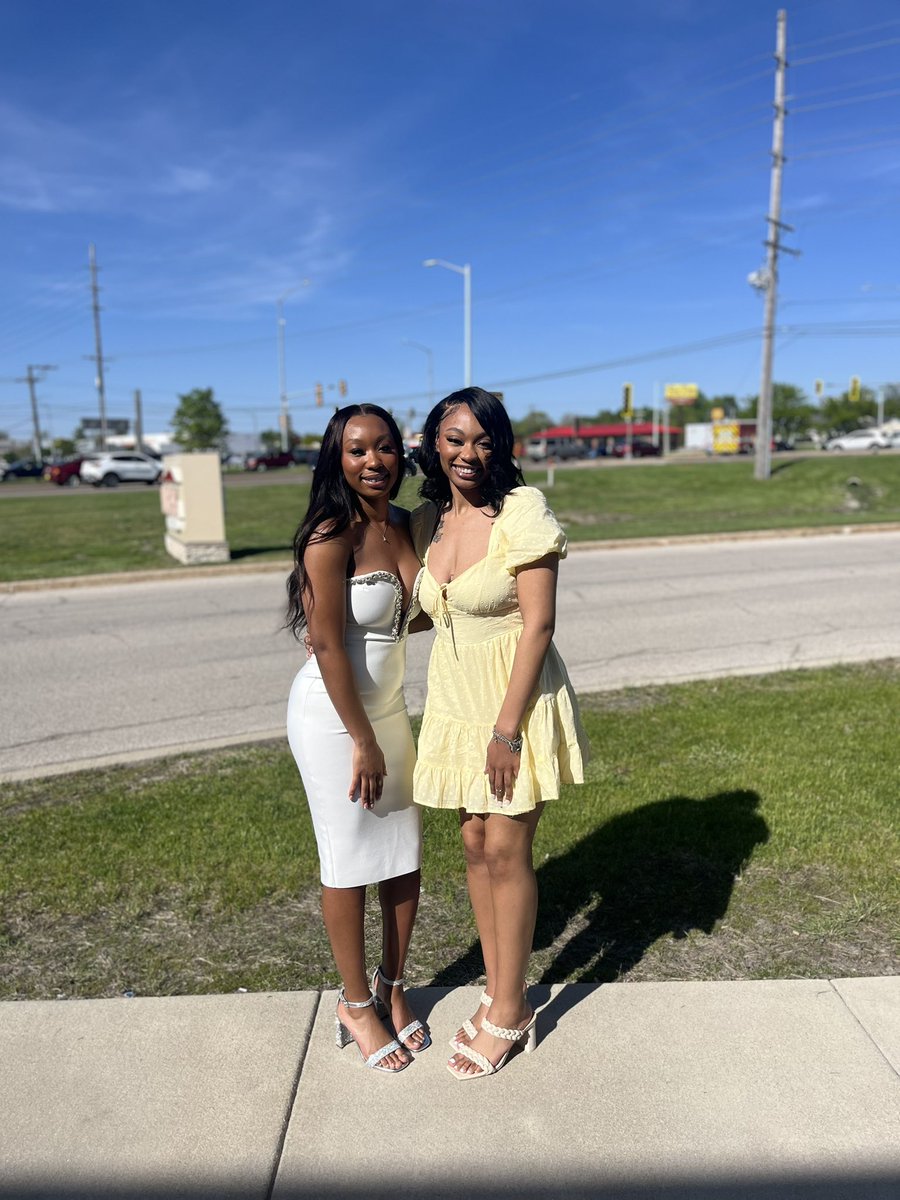 Naciska Gilmore tweet media