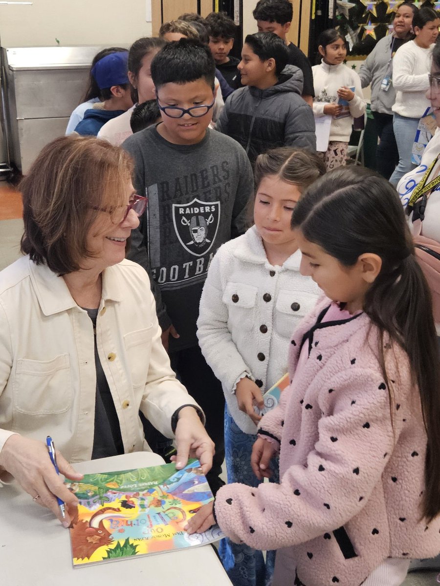 Ohlone Elementary had the amazing Pam Muñoz Ryan, author of Esperanza Rising, visit our school! She shared her writing journey with us and even signed some books—such a cool experience for our students! 📚✍️