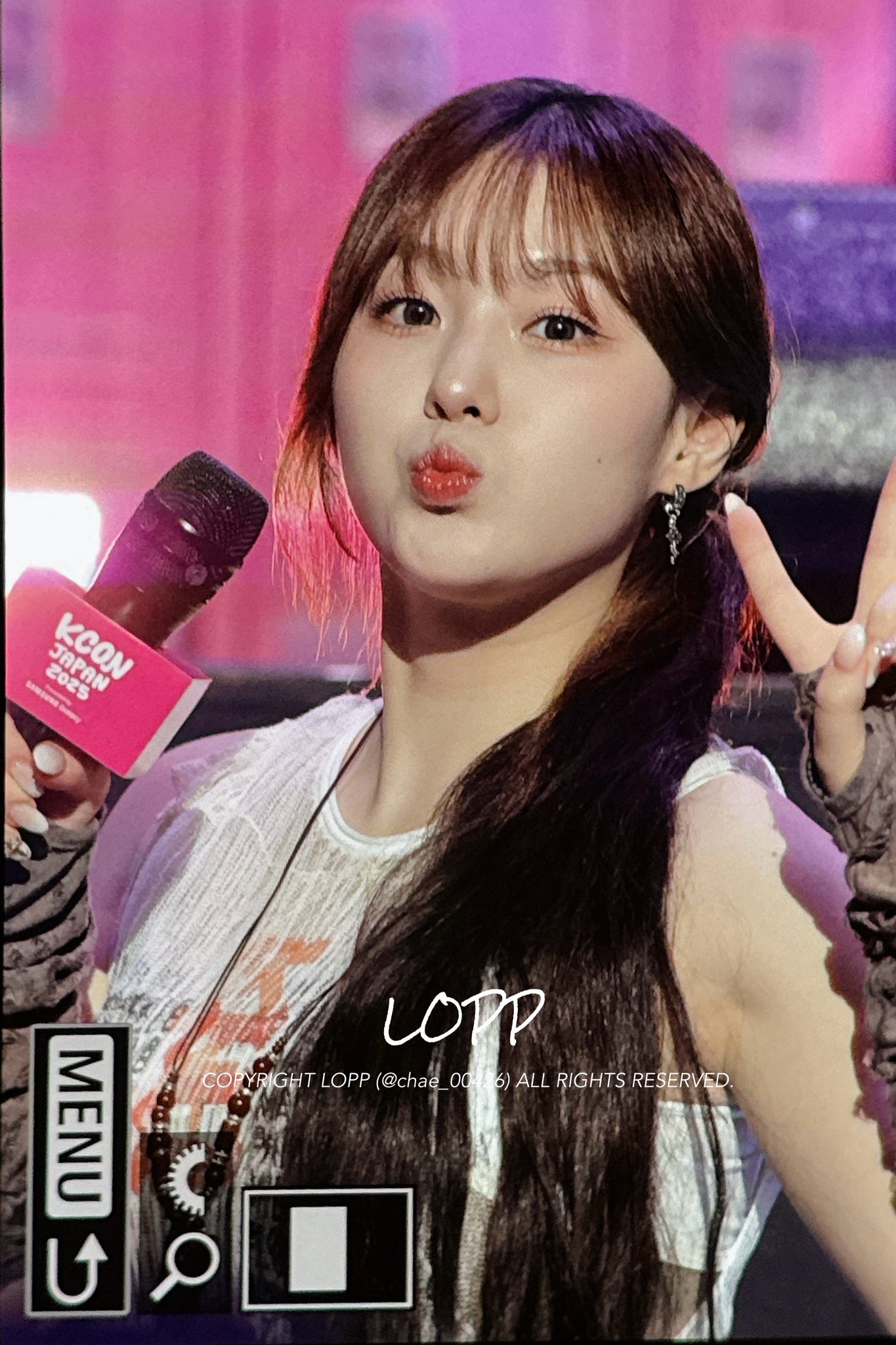 GqjYS1xWsAMjT9q.jpg:large