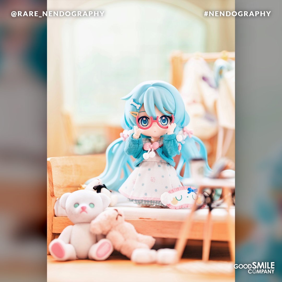 Freshly awake and absolutely adorable! Nendoroid Doll Hatsune Miku: Loungewear Outfit Ver. is ready to start the day snuggled in cozy comfort. Thank you for this cute pic, rare_nendography on IG!

Don't forget to use #Nendography to have yours featured!

#HatsuneMiku #goodsmile