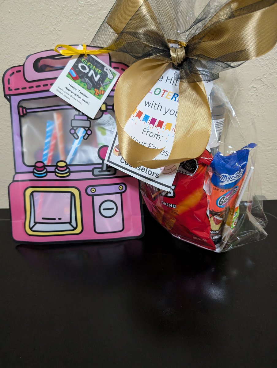 Michelle Villalobos (@hurshelams_art) on Twitter photo Thank you <a href="/HAntwine_MS/">Patricia Pedroza</a> <a href="/iGalindo_AMS/">Mr. Galindo</a> <a href="/MChavez_AMS/">Monica Chavez</a> <a href="/LDeLaRosa_AMS/">Lorie De La Rosa</a> and all staff who took part in making us feel super special this week. Love reading my thank you cards at the end of the week, really get a kick of dopamine! 🥲 Thank you <a href="/HAntwine_MS/">Patricia Pedroza</a> <a href="/iGalindo_AMS/">Mr. Galindo</a> <a href="/MChavez_AMS/">Monica Chavez</a> <a href="/LDeLaRosa_AMS/">Lorie De La Rosa</a> and all staff who took part in making us feel super special this week. Love reading my thank you cards at the end of the week, really get a kick of dopamine! 🥲