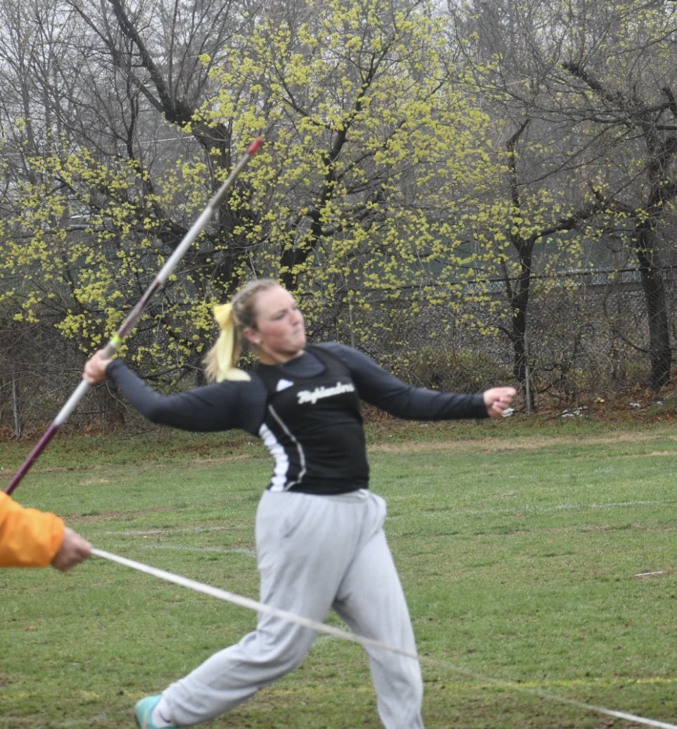 TrackWm's tweet image. Congratulations to both Peyton Lowenstein &amp;amp; Laurel Space for their jav performances at Counties!  Peyton continued to be a top performer placing 2nd while Laurel took 4th with a PR throw in her first performance post injury.  Great job!  @WMAthleticDept @WmTrack @WMTHSPrincipal