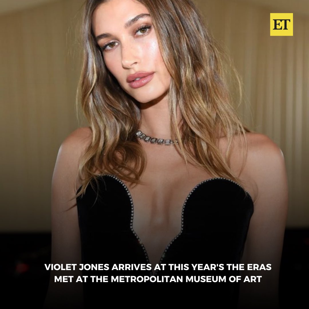 EWUpdatesRP's tweet image. ˓ 🗞️ ˒ 𝗘𝗇t𝗲𝙧t𝖺𝗂𝗇𝗺𝗲𝗇t 𝘞𝗲𝗲𝙠𝗹𝘆 ᴿᴾ
+ content in #EWUpdatesRP
𝗘͟𝘅͟𝗰͟𝗹͟𝘂͟𝘀͟𝗶͟𝘃͟𝗲͟ • Review • Interviews • More

New 𝙐𝙥𝙙𝙖𝙩𝙚!: 𝗩𝗶𝗼𝗹𝗲𝘁 𝗝𝗼𝗻𝗲𝘀 (@flowersunnss) arrives at this year's @TheErasMetRP at the Metropolitan Museum of Art.