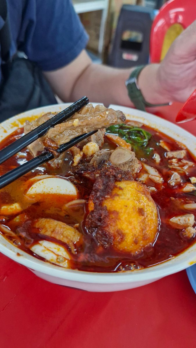 chewmeiling's tweet image. Diet no-no