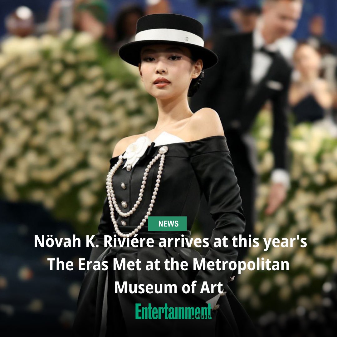 EWUpdatesRP's tweet image. ˓ 🗞️ ˒ 𝗘𝗇t𝗲𝙧t𝖺𝗂𝗇𝗺𝗲𝗇t 𝘞𝗲𝗲𝙠𝗹𝘆 ᴿᴾ
+ content in #EWUpdatesRP
𝗘͟𝘅͟𝗰͟𝗹͟𝘂͟𝘀͟𝗶͟𝘃͟𝗲͟ • Review • Interviews • More

New 𝙐𝙥𝙙𝙖𝙩𝙚!: 𝗡𝗼̈𝘃𝗮𝗵 𝗞. 𝗥𝗶𝘃𝗶𝗲́𝗿𝗲 (@almamalherida) arrives at this year's @TheErasMetRP at the Metropolitan Museum of Art.