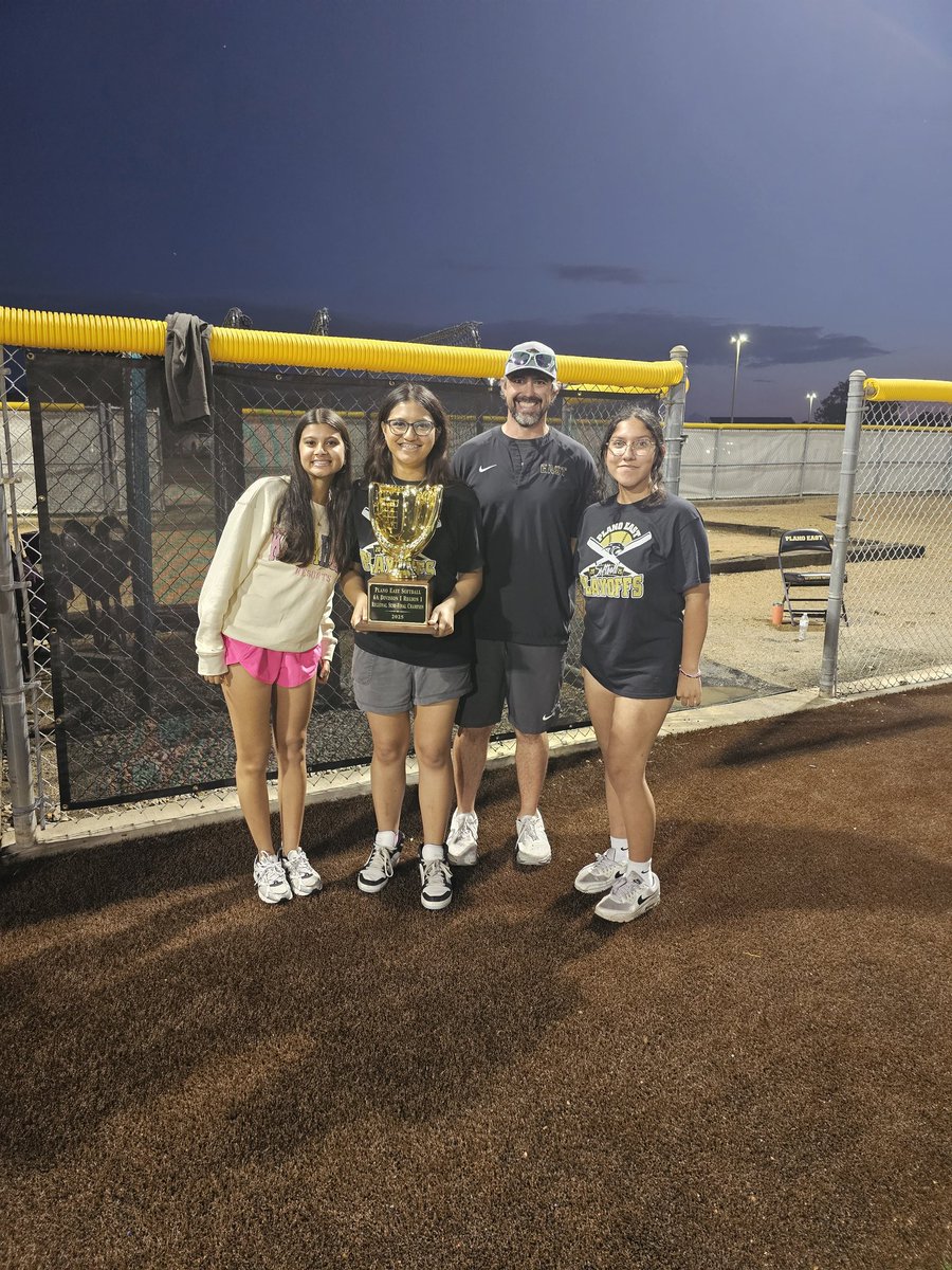 PESHAthleticTrainers (@planoeastats) on Twitter photo Hey round 4, we're coming! And bringing the tapes with us! <a href="/planoeastsb/">Plano East Softball</a> #taperstape #hydrationnation #tapelife Hey round 4, we're coming! And bringing the tapes with us! <a href="/planoeastsb/">Plano East Softball</a> #taperstape #hydrationnation #tapelife