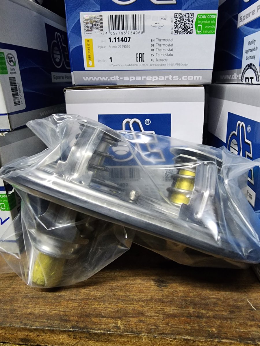 ssm_spareparts's tweet image. 🔧 Part of the Day – Thermostat (DT)
We stock 4 types with different temps:
• 1.00214 – 87°C / 80°C
• 1.11406 – 80°C / 87°C
• 1.11407 – 96°C / 89°C
• 1.11205 – 83°C
📞 03-6188 0066 | 📲 WhatsApp +60149137237
#Thermostat #DieselTechnic #TruckParts #CoolingSystem #SSM #LoriTips