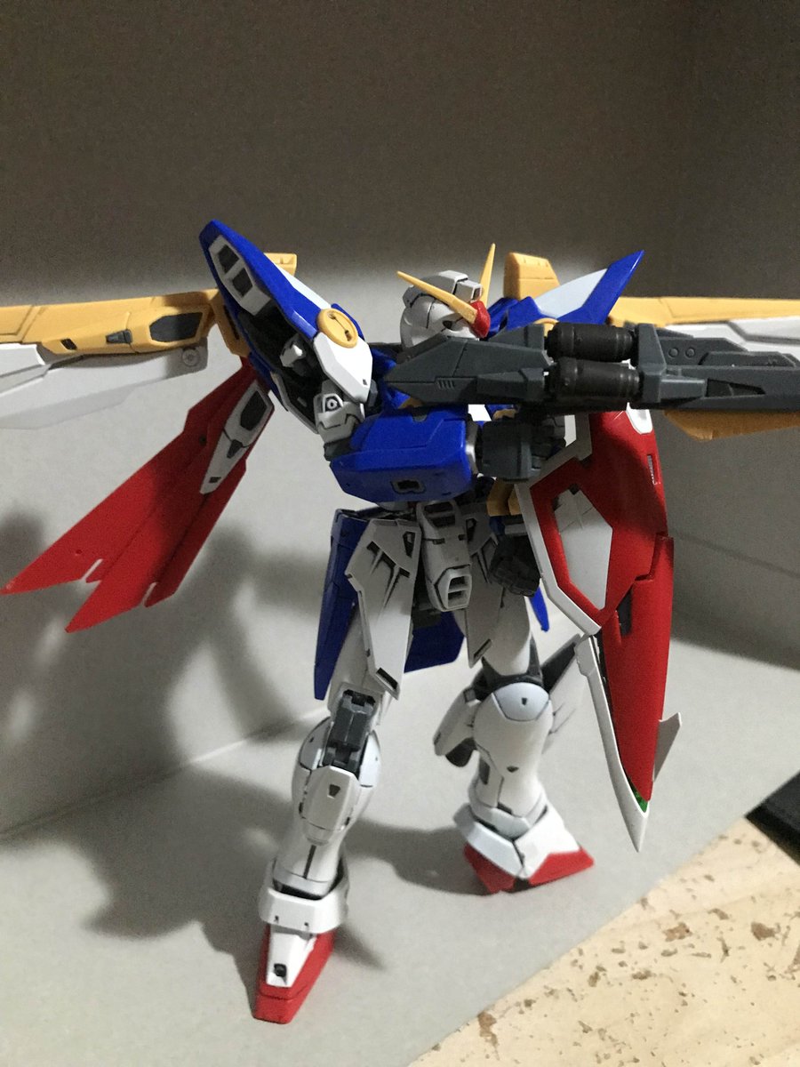 FATALHERMIT's tweet image. My first Gundam.
1/144 RG 35 Gundam Wing XXXG-01W