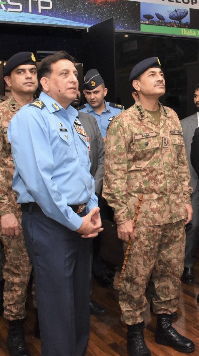 M_AzamAzam's tweet image. These Boys Destroyed at first Russian #Rawfails and now S-400 Defence System.
#GoodmorningIndia #AnotherRafale #PakistanArmyZindabad