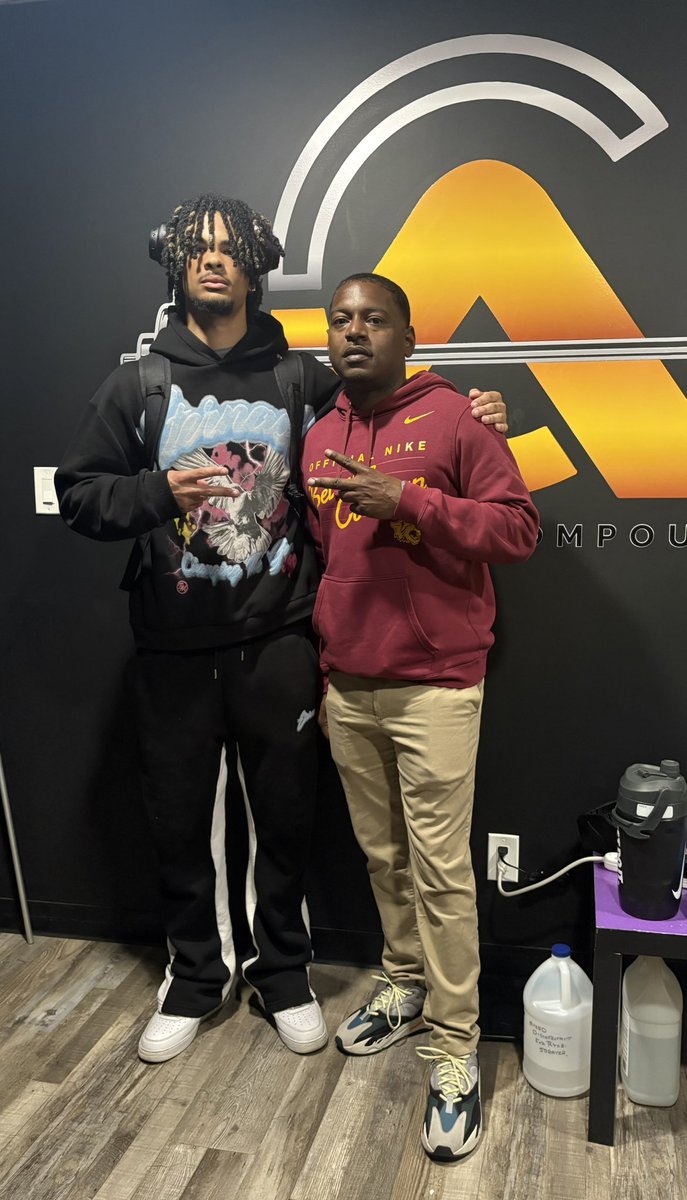 ʙɪꜱʜᴏᴘ ᴀᴅᴇɴɪʏɪ ᴡʀ (@bishopadeniyi_) on Twitter photo After a great first day at Canadian football showcase and conversation with <a href="/14twalk/">Tristan Walker</a> I am excited receive my 2nd D1 offer from Bethune Cookman University <a href="/KuntryKane205/">Coach Willis “Big Coach”</a>
<a href="/CoachG_HC/">Head Coach Evan Gay</a> <a href="/BuckFitz/">NPA/SUPERMAX 100</a> After a great first day at Canadian football showcase and conversation with <a href="/14twalk/">Tristan Walker</a> I am excited receive my 2nd D1 offer from Bethune Cookman University <a href="/KuntryKane205/">Coach Willis “Big Coach”</a>
<a href="/CoachG_HC/">Head Coach Evan Gay</a> <a href="/BuckFitz/">NPA/SUPERMAX 100</a>