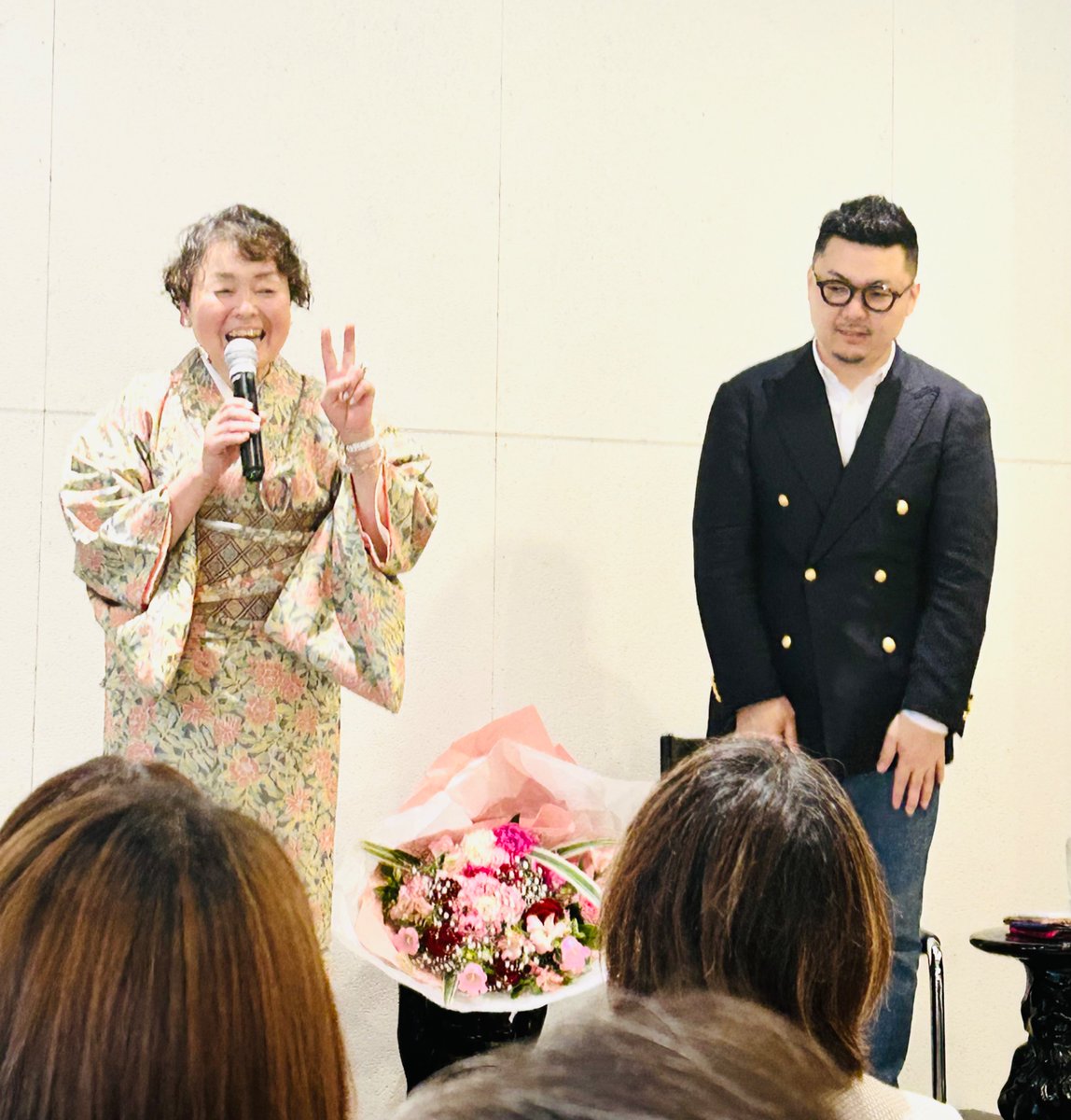 Taru | Reshaping new healthcare ecosystem🌏 (@taruhokuroda) on Twitter photo 6部門一位&ベストセラーリボン獲得‼️
川原卓巳さんの母・村上眞奈美さんの出版記念パーティー&講演会に参加🥂✨
卓巳さんとの母の日対談🌹こんまりさんもビデオメッセージで登場🫶🏼
<a href="/takumikawahara/">川原卓巳|プロデューサーズプロデューサー</a> <a href="/MarieKondo/">Marie Kondo</a>
#にげあり #出版記念パーティー #母の日 6部門一位&ベストセラーリボン獲得‼️
川原卓巳さんの母・村上眞奈美さんの出版記念パーティー&講演会に参加🥂✨
卓巳さんとの母の日対談🌹こんまりさんもビデオメッセージで登場🫶🏼
<a href="/takumikawahara/">川原卓巳|プロデューサーズプロデューサー</a> <a href="/MarieKondo/">Marie Kondo</a>
#にげあり #出版記念パーティー #母の日