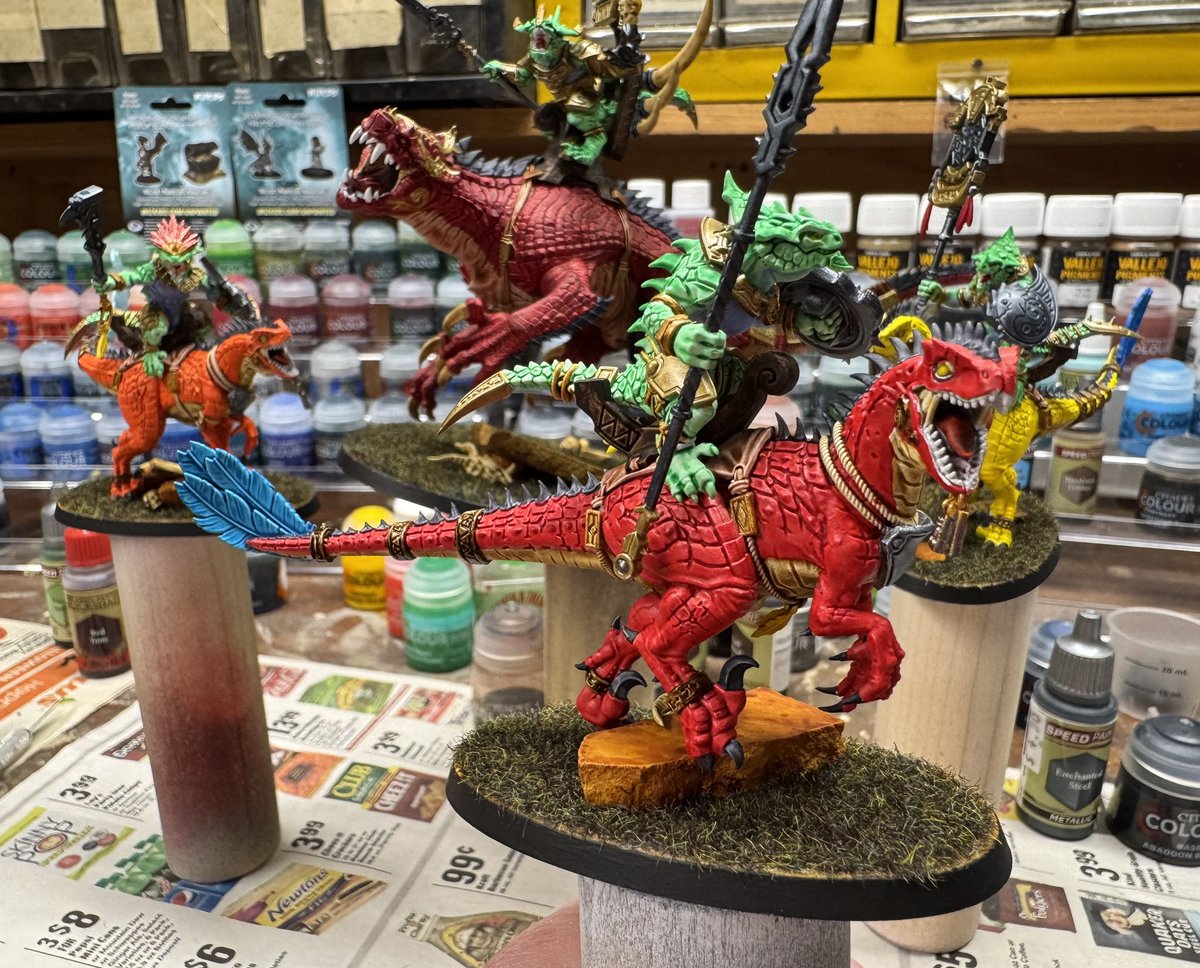 I said that I wasn’t going to get into Age of Sigmar… but, you know… raptors.