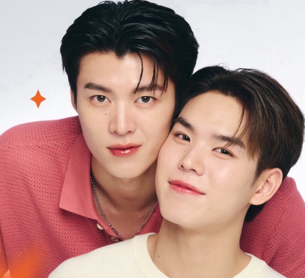 wRZopR10W5OgiSt's tweet photo. ตามน้องไปเหอะ!!
 #พี่ตึกดำกะน้องตึกฟ้า https://t.co/GN4RwAS9Db
