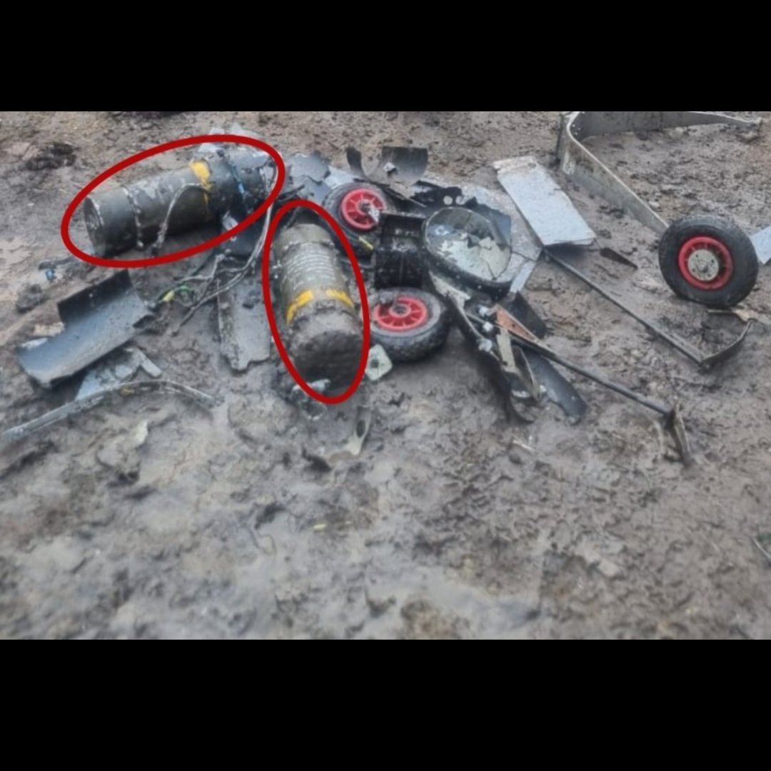 art_geosynth's tweet photo. 2 PAF JET DOWN. EVIDENCE PRESENTED BY @adgpi . Succes 🇮🇳
#IndiaPakistanWar #Jammu #IndianAirForce #IndiaPakistanWar #ballistic #srinagarairport #Lahore #Noorkhan #kahuta #Rehari #IndianArmy  #IndianNavyAction #2PAF #TheIMF #ViratKohli #fateh #2PAF https://t.co/qvfsGSAGPF