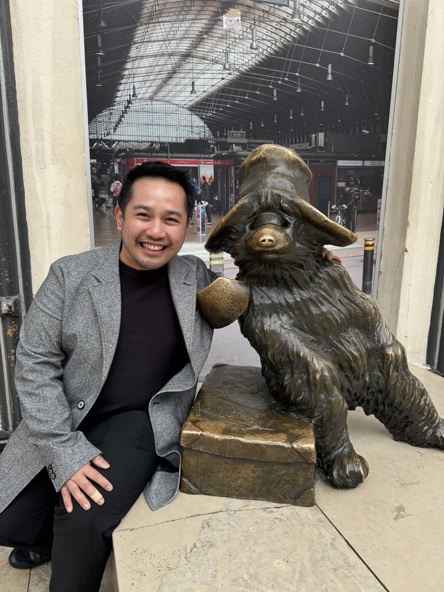 Renzo Guinto (@renzoguinto) on Twitter photo Honoring #PopeLeoXIV - the new Peruvian Pope (he’s not just American) - with this other global Peruvian immigrant, #PaddingtonBear (yes, PB is a Peruvian bear who migrated to the UK) 🙏🐻
<a href="/Pontifex/">Pope Leo XIV</a> <a href="/paddingtonbear/">Paddington</a> Honoring #PopeLeoXIV - the new Peruvian Pope (he’s not just American) - with this other global Peruvian immigrant, #PaddingtonBear (yes, PB is a Peruvian bear who migrated to the UK) 🙏🐻
<a href="/Pontifex/">Pope Leo XIV</a> <a href="/paddingtonbear/">Paddington</a>