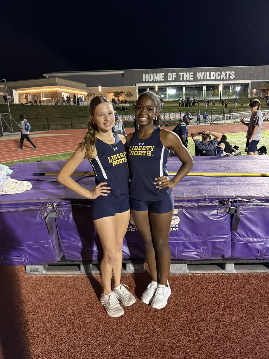 CoachQuick30's tweet image. VARSITY CONFERENCE:
@LTimmerberg07 CONFERENCE CHAMP 🥇
🚨NEW PR 1.58🚨
@KKrogsdale CONFERENCE RUNNER-UP 🥈
🚨NEW PR 1.57🚨
@BrookeSchmidy THIRD PLACE 🥉

JV CONFERENCE:
@campbell_mabin 🥉
@PaigeM39462 6th

#JumpSquad
#Sweep🧹 🧹🧹
@LNEagleTF