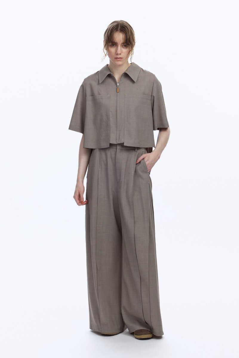 for Women 5月のイチオシアイテム ◾️ドライトロスリットシャツ