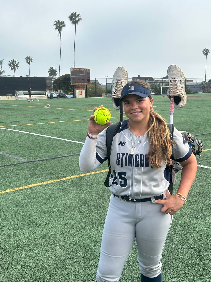 AlvarezAva25's tweet image. Another 💣 today. 
Ava Alvarez 2025 3B #25 @FastpitchAthRec @CoastRecruits @CoastRecruits @TAProfileAPP @fivestarphenom @SBRRetweets @GoMVBSoftball @SoftballRecruit @EliteRecruits @DirectRecruits @QrRecruiter @TAProfileAPP @CSUNSoftball @CoastRecruits #highschoolsoftball @cifsds