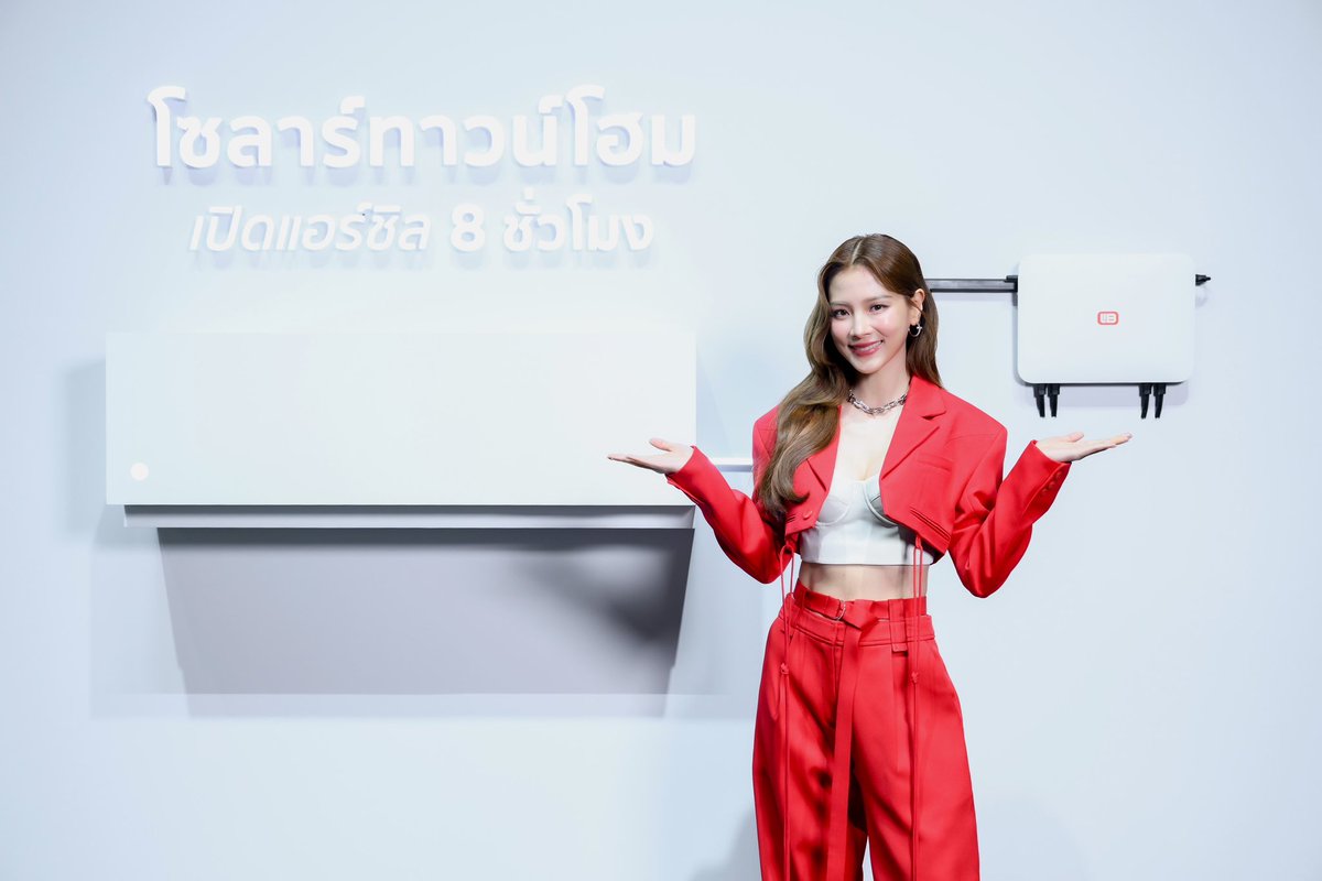 StarzabThailand's tweet photo. EnergyLIB ชื่อ “LIB Solar Townhome” พร้อม ” ใบเฟิร์น-พิมพ์ชนก ” โซลาร์น้ำอุ่นสำหรับทาวน์โฮม ” เปิดแอร์ชิล 8 ชั่วโมง [1] ” เพิ่มความร้อนให้เย็นฉ่ำในการเข้าถึงได้” 

📍https://t.co/J8CIJ8S5hn

#EnergyLIB #LIBSolarTownhome
#ใบเฟิร์น #ใบเฟิร์นพิมพ์ชนก https://t.co/Odq5fpqN3v