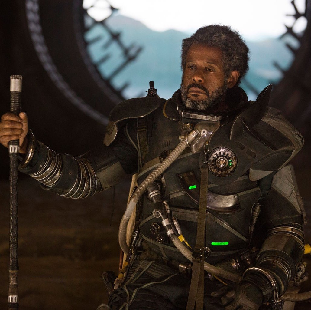 Jedheadquarters's tweet image. #Andor #RogueOne #StarWars
Creo que Saw Gerrera tiene inspiraciรณn real de Idi Amin y no del Che Guevara mรกs allรก del nombre, como muchos suelen creer.
1/?