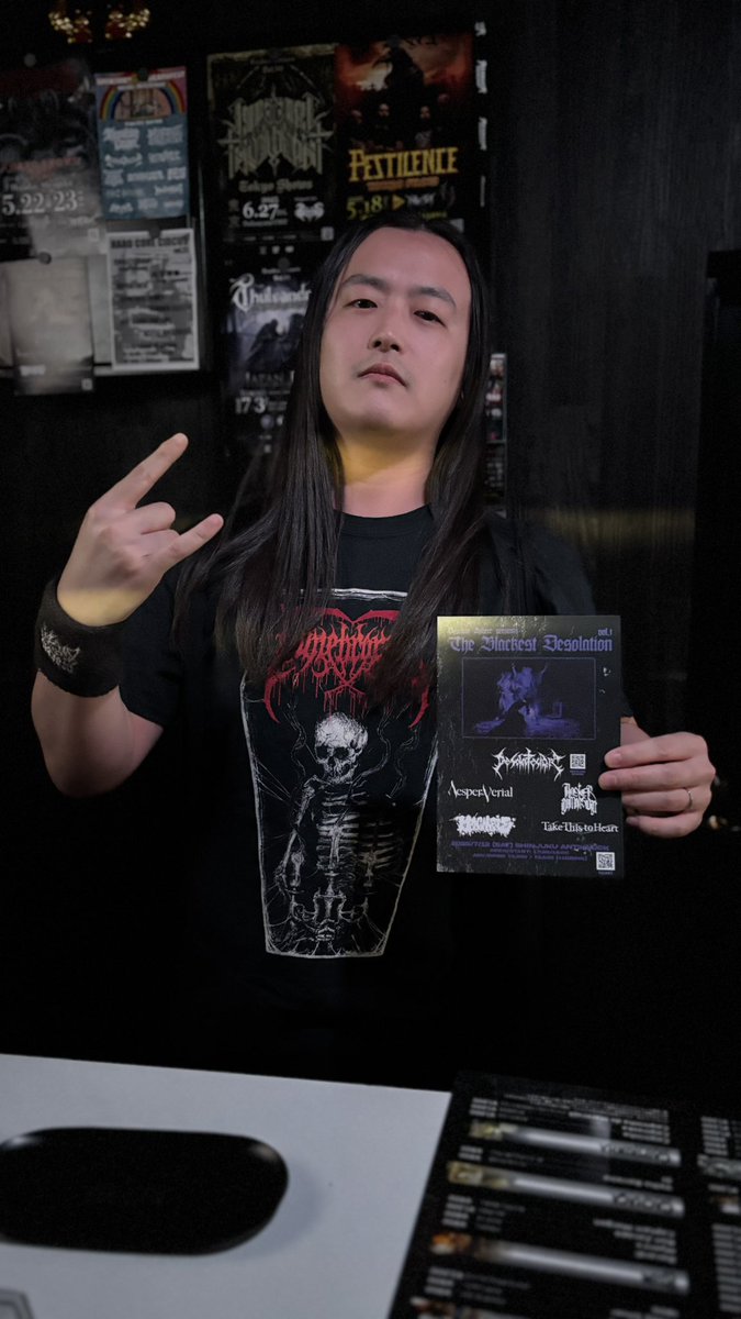 neuro_bar_tokyo's tweet image. @DesolateSphere ご来店ありがとうございました！
フライヤーも持ってきてくれました！
7月12日（土）@新宿Antiknock
彼らの復活ライブ、絶対に見逃すな！ 

#neurobar #ニューロバー #desolatesphere