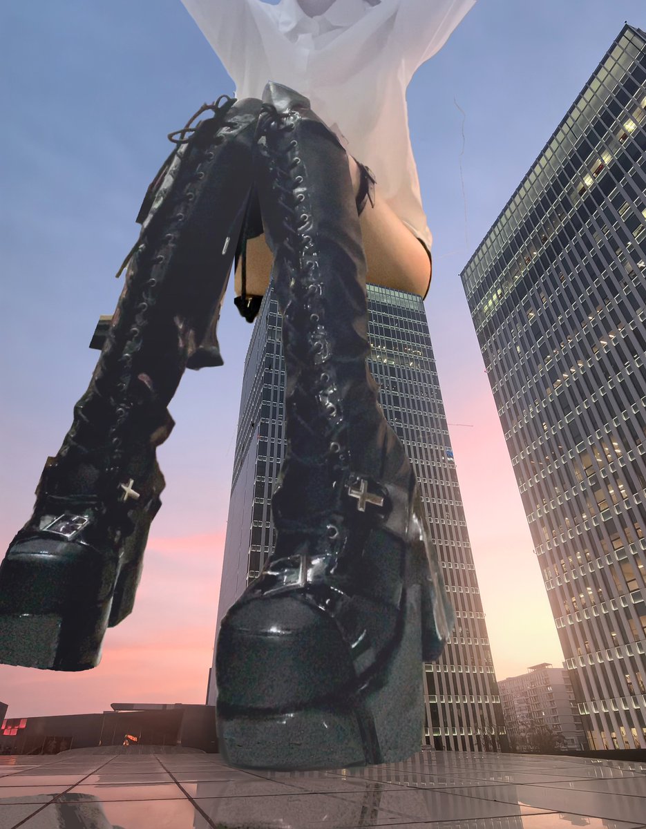 更大更高的▇▇！
Bigger better stronger！
（出镜来自偷偷关注的亲友）
#巨大娘
#giantess
#过膝靴