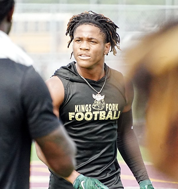 Will Vapreps Garlick (@willvapreps) on Twitter photo Another one treading under the radar is Kings Fork WR Zy’Dar’Eyus Wynn <a href="/ZydareyusW/">Zy’Dar’Eyus Wynn</a>. Game-breaker who has an offer from Hampton. <a href="/KFHSfootball/">Kings Fork Football</a> Another one treading under the radar is Kings Fork WR Zy’Dar’Eyus Wynn <a href="/ZydareyusW/">Zy’Dar’Eyus Wynn</a>. Game-breaker who has an offer from Hampton. <a href="/KFHSfootball/">Kings Fork Football</a>
