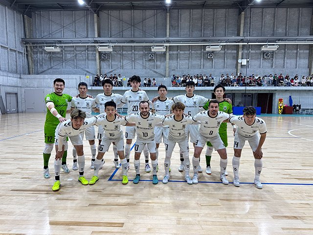 ⚽️トップトレーニングマッチ結果⚽️
5/10(土)オーシャンズフィールドにて、フウガドールすみだ戦が開催されました。

名古屋オーシャンズ　4 vs 4　フウガドールすみだ
得点者:アンドレシート、水谷、金澤、吉川
nagoyaoceans.com/news/practice/…
#名古屋オーシャンズ