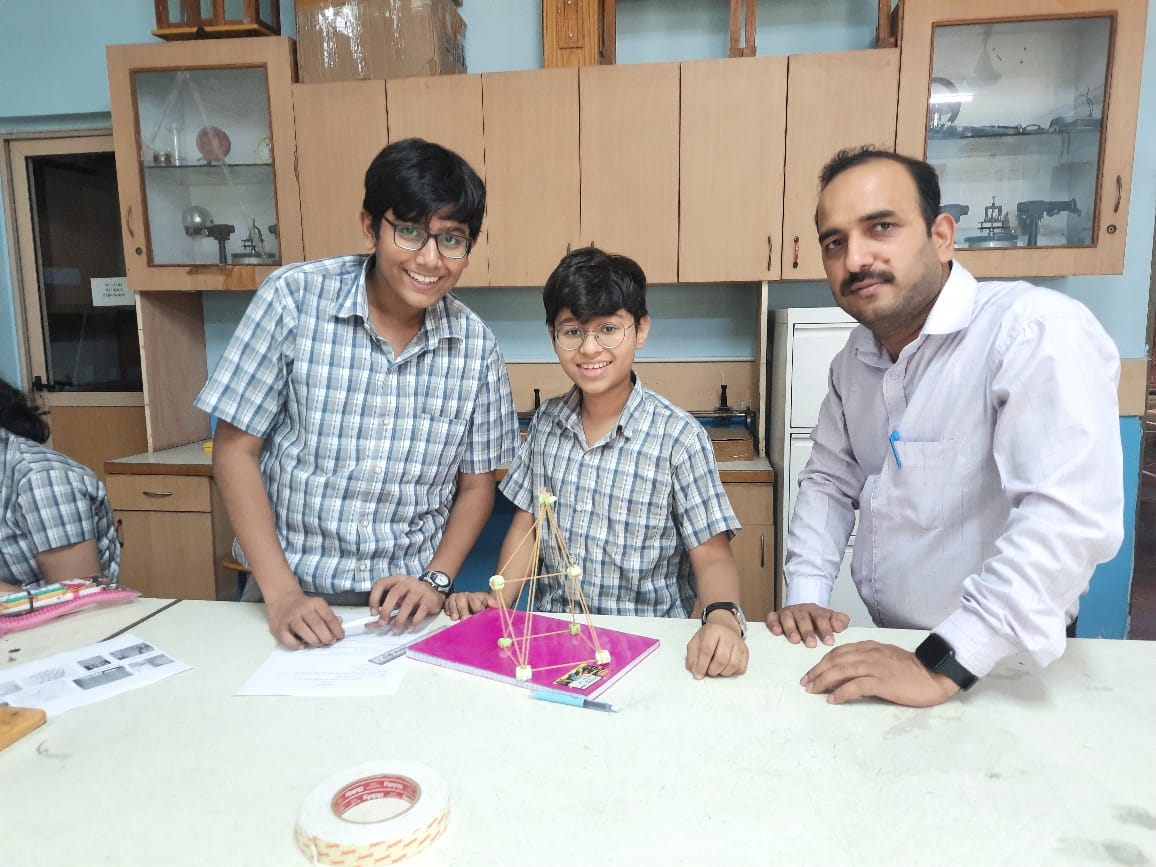 Nidhi Chopra tweet media